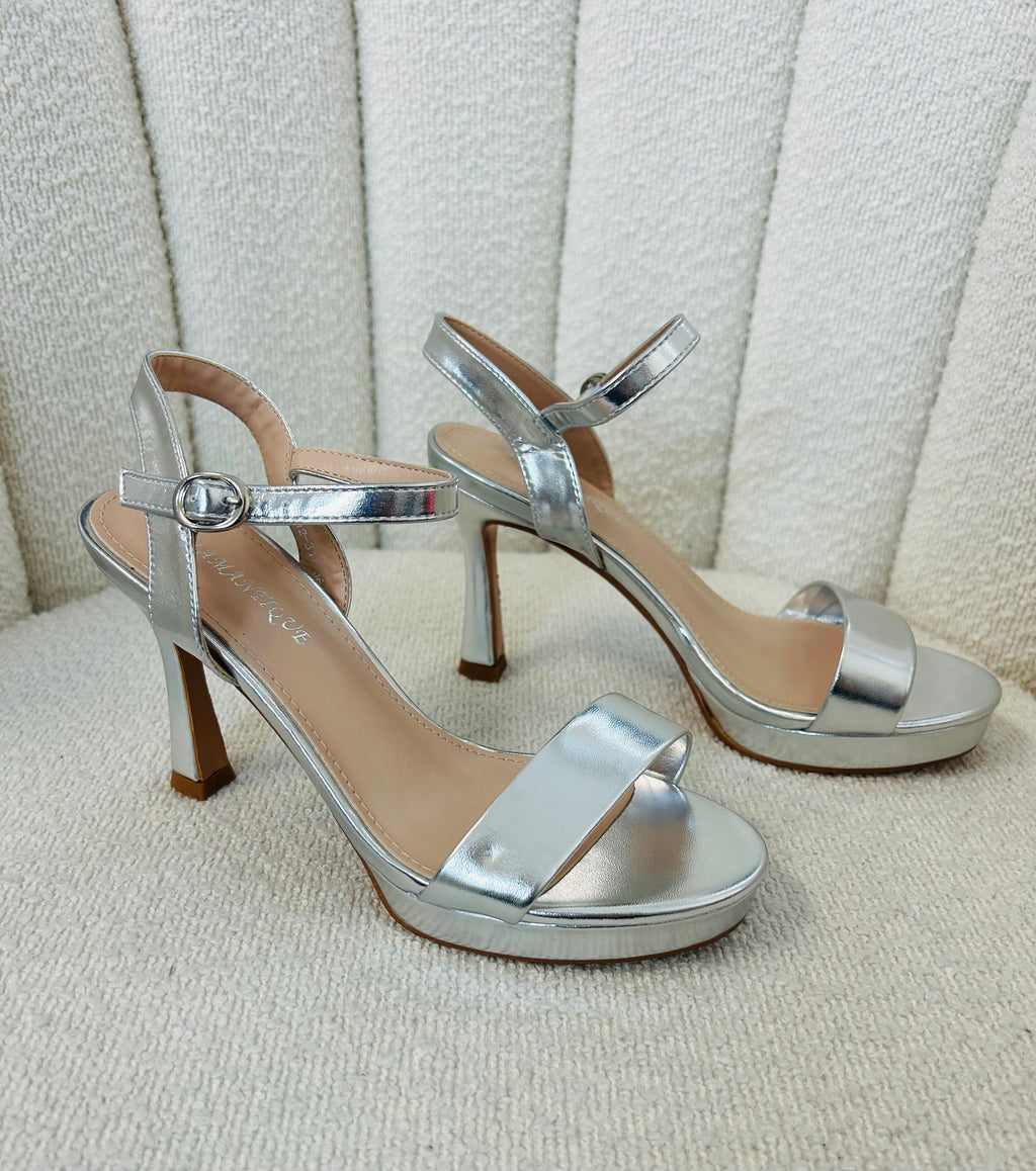 Sandalo con tacco silver
