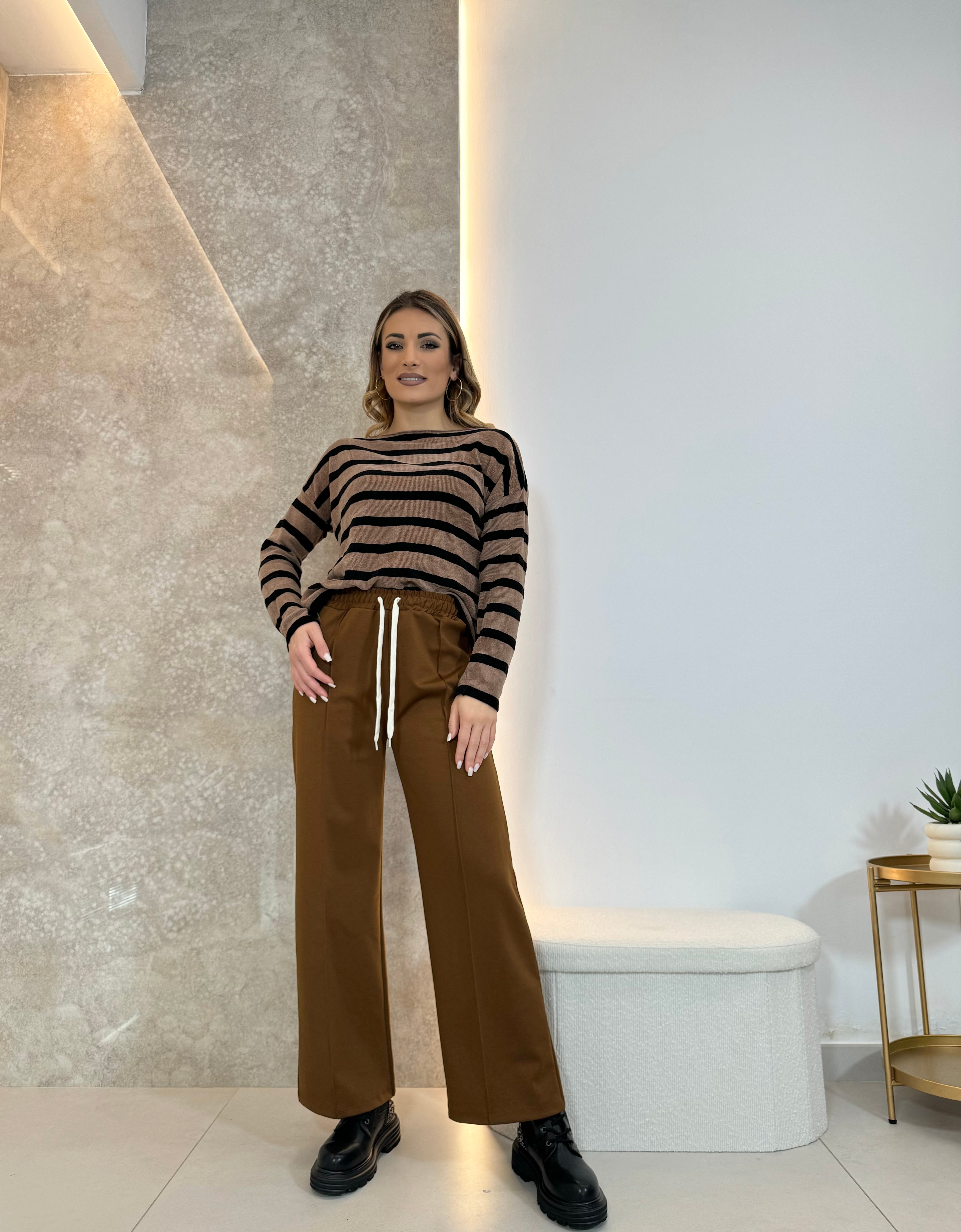 Pantaloni Basic camel