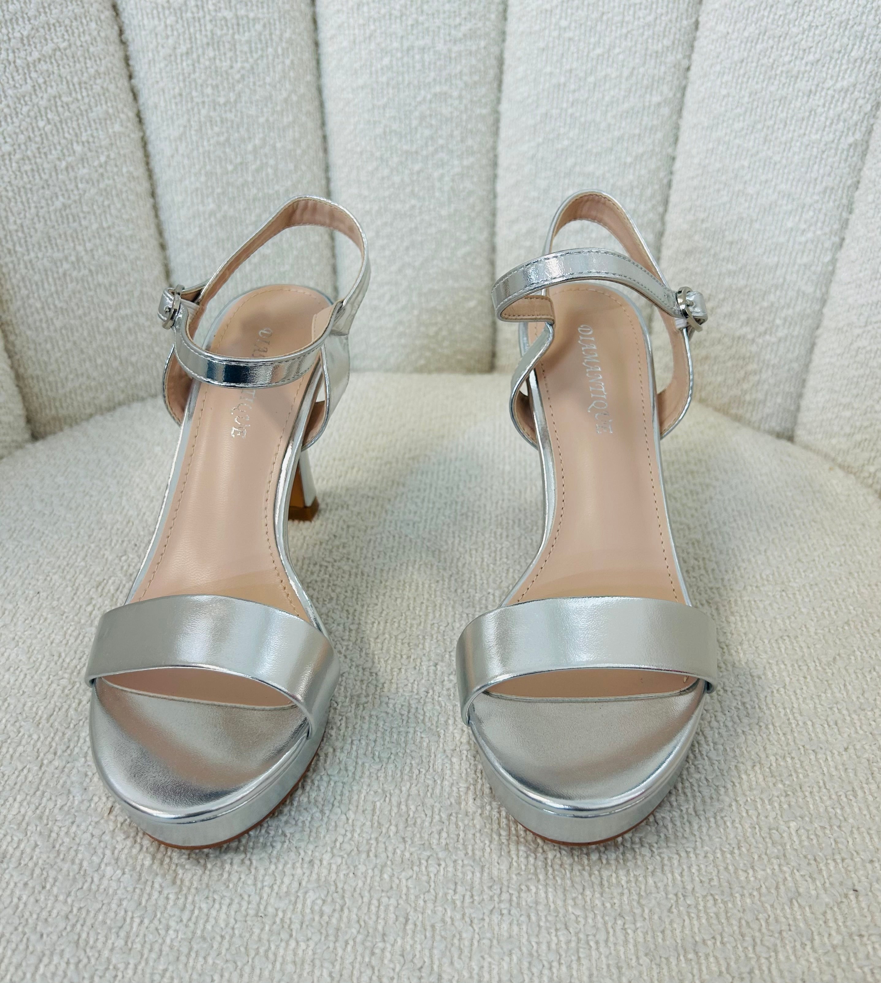 Sandalo con tacco silver