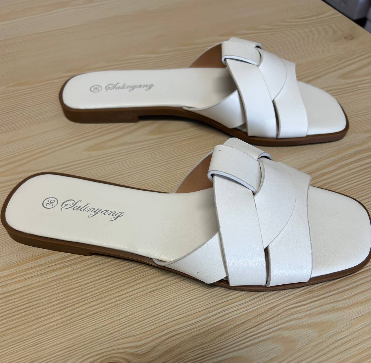Ciabattine Aisha bianco
