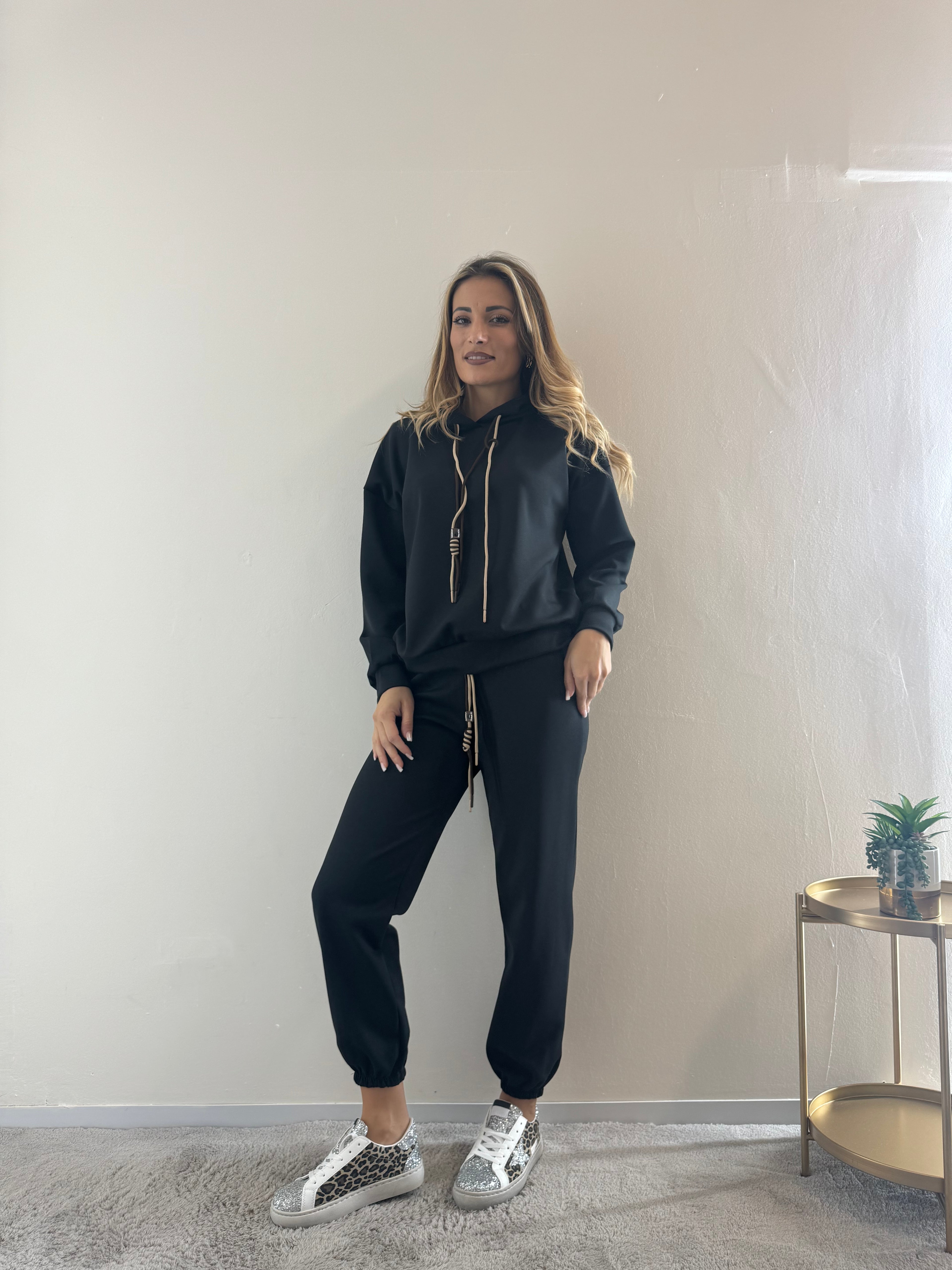 Tuta Cappuccio Black