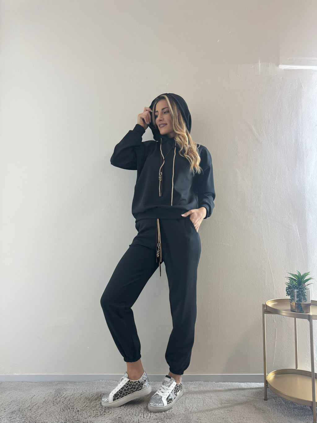 Tuta Cappuccio Black