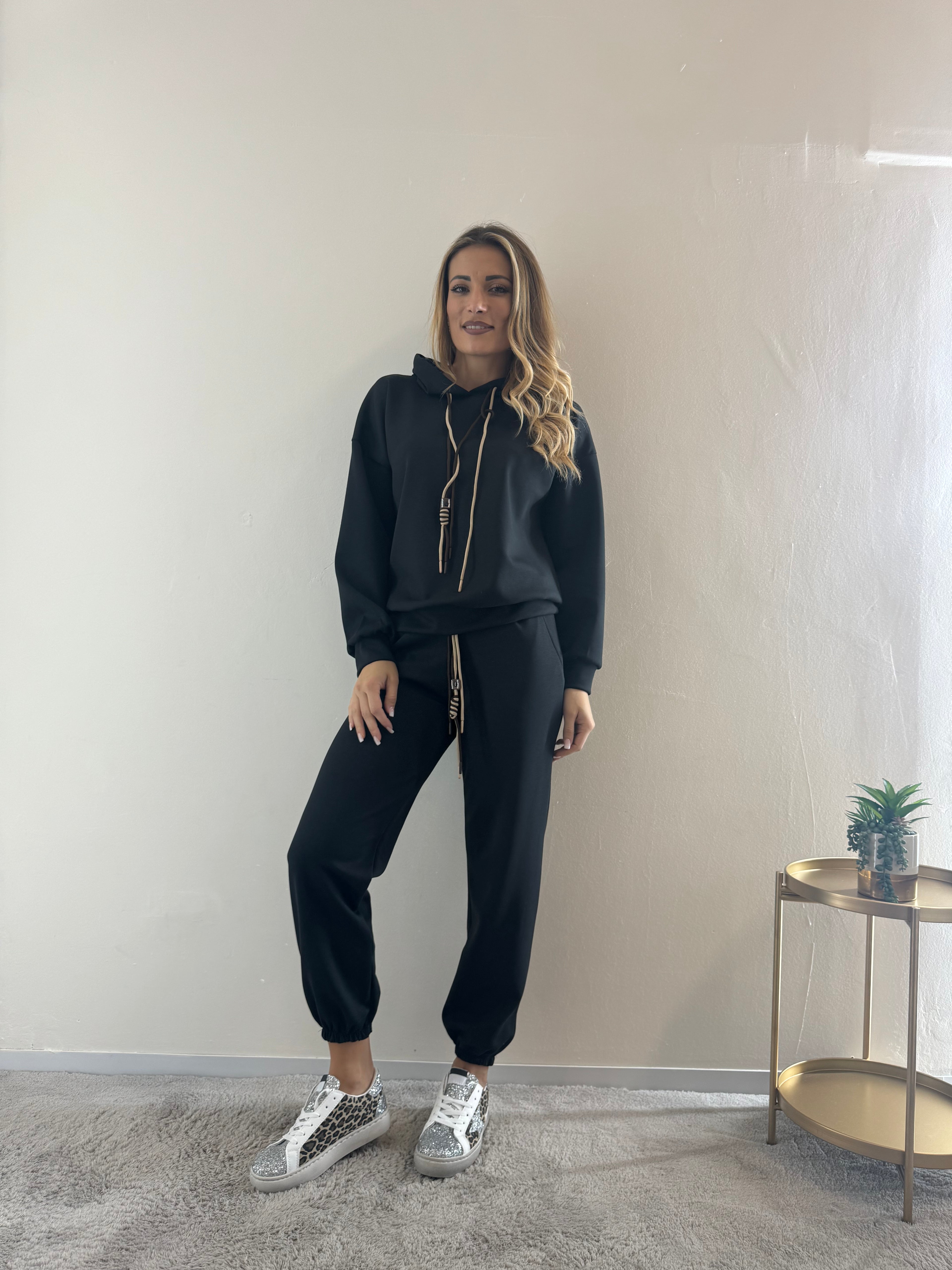 Tuta Cappuccio Black