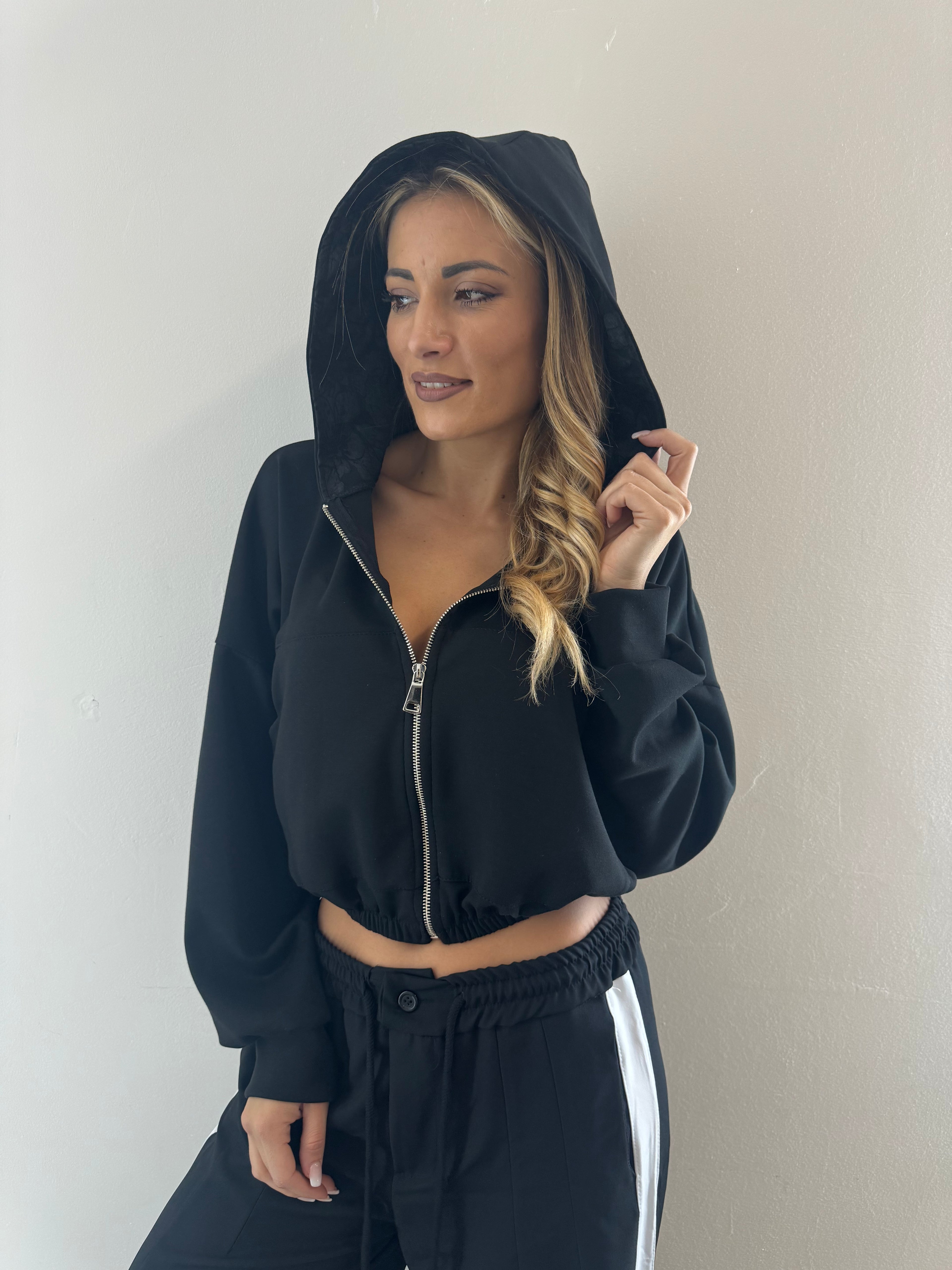 Felpa Crop Cappuccio Black
