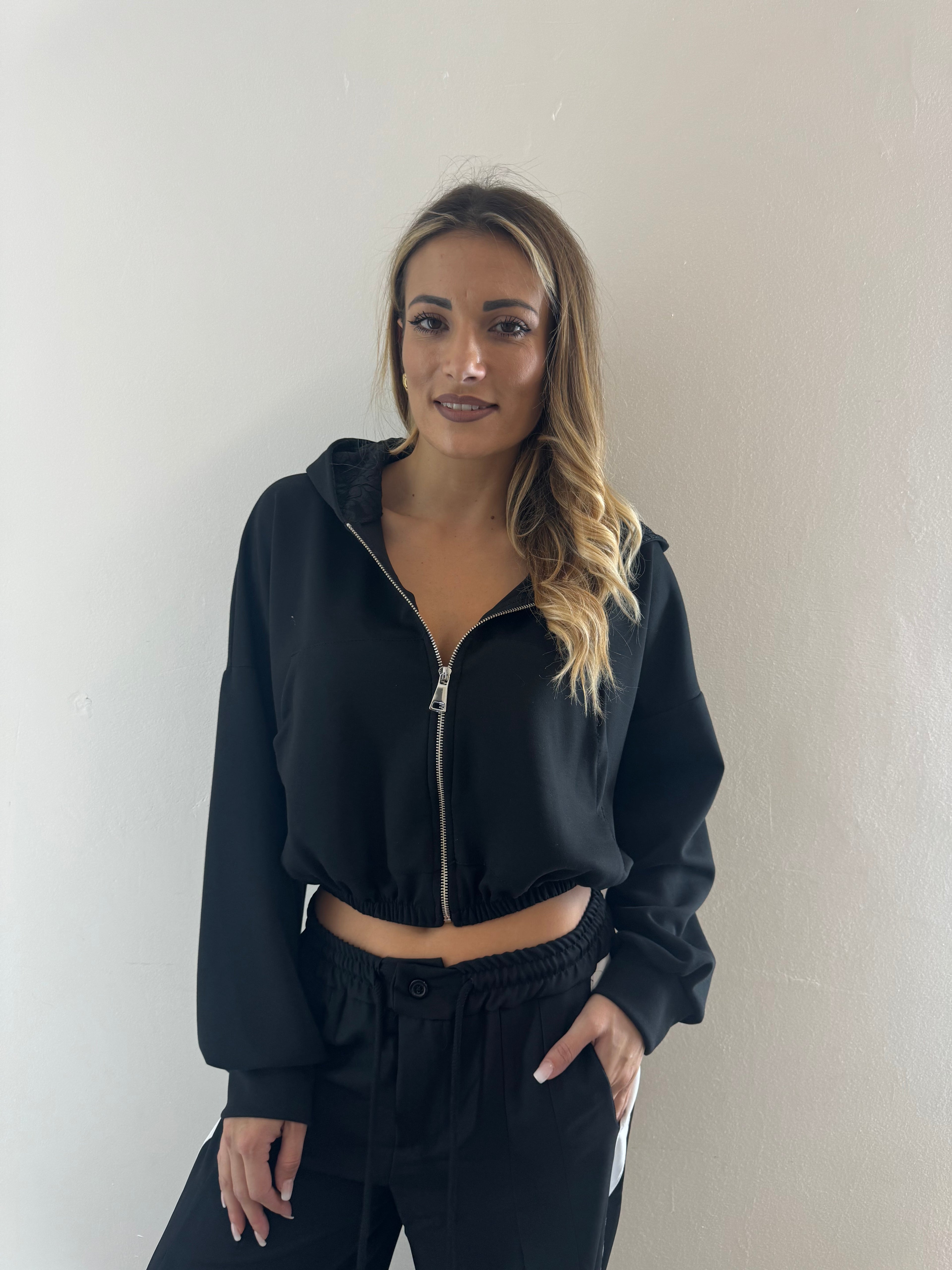 Felpa Crop Cappuccio Black