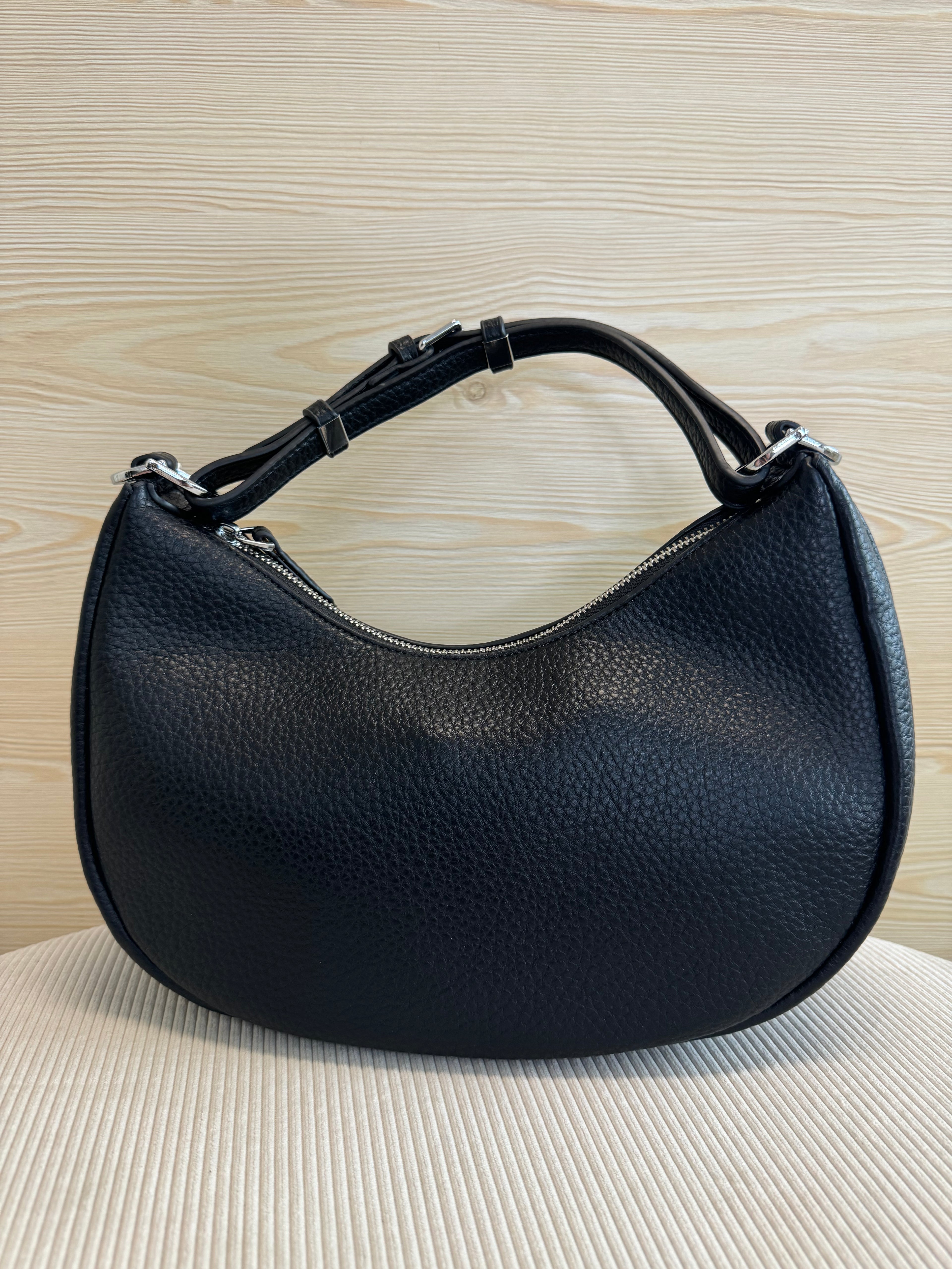 Mezzaluna Black