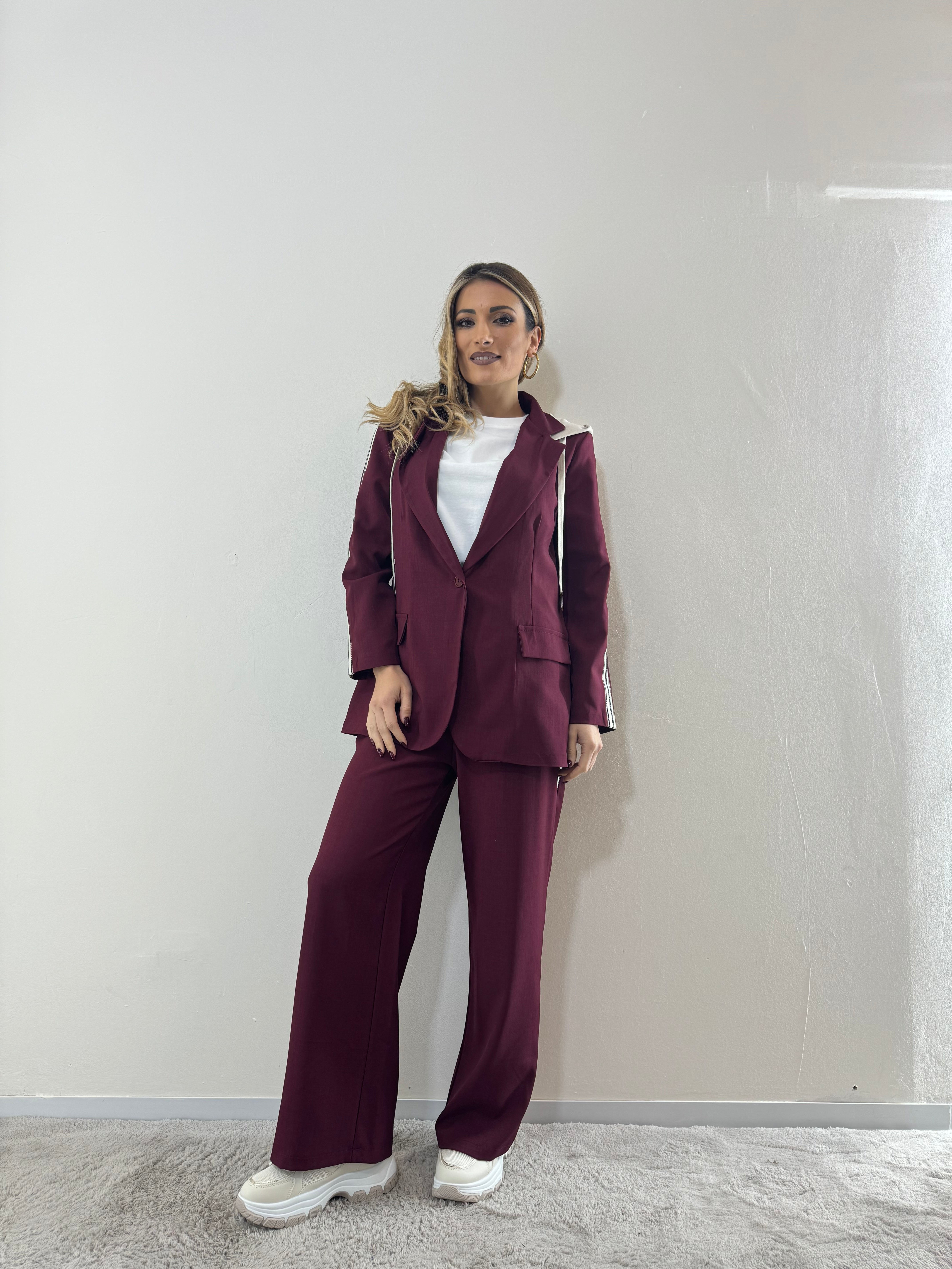 Tailleur SportyChic Bordeaux